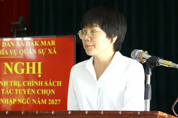 Kỷ luật phó bí thư đảng ủy và chủ tịch UBND xã ở Quảng Ngãi
