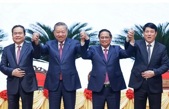 Kỷ nguyên vươn mình