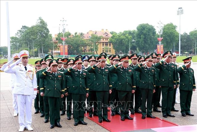 Kỷ niệm 136 năm Ngày sinh Chủ tịch Hồ Chí Minh: Lãnh đạo Đảng, Nhà nước vào Lăng viếng Bác Kỷ niệm 136 năm Ngày sinh Chủ tịch Hồ Chí Minh: Lãnh đạo Đảng, Nhà nước vào Lăng viếng Bác