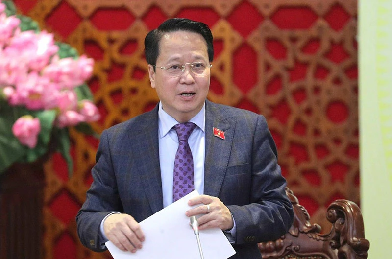 Lá phiếu vừa là quyền, vừa là trách nhiệm của công dân với đất nước Lá phiếu vừa là quyền, vừa là trách nhiệm của công dân với đất nước