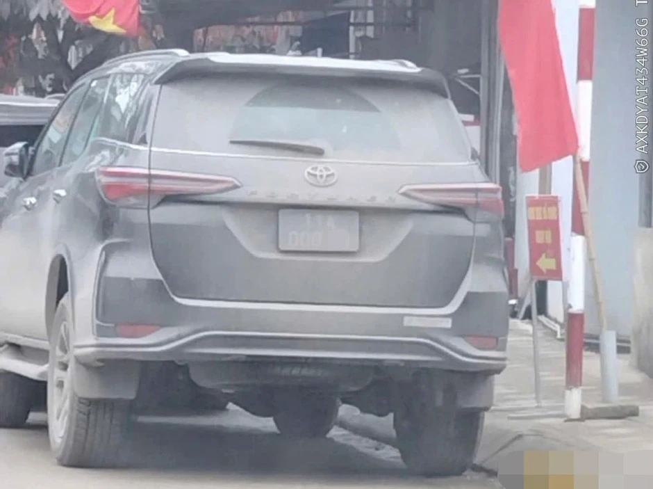 Lái xe biển xanh vi phạm có được dùng tiền ngân sách để nộp phạt hay không?