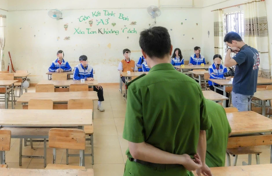 Lâm Đồng: Nam sinh lớp 8 tự tử vì bị đánh hội đồng nhiều lần Lâm Đồng: Nam sinh lớp 8 tự tử vì bị đánh hội đồng nhiều lần