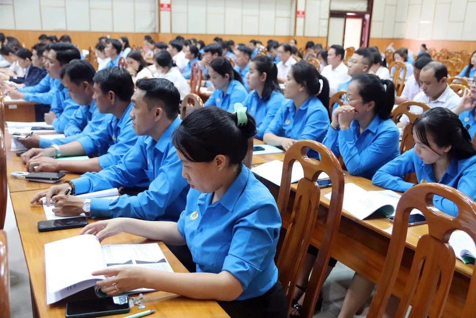 Lâm Đồng thiếu 8486 viên chức cấp xã nhưng chưa thể tăng biên chế Lâm Đồng thiếu 8486 viên chức cấp xã nhưng chưa thể tăng biên chế