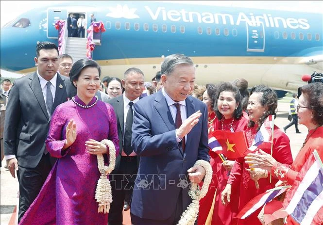 Làm sâu sắc hơn quan hệ Đối tác chiến lược toàn diện Việt Nam - Thái Lan Làm sâu sắc hơn quan hệ Đối tác chiến lược toàn diện Việt Nam - Thái Lan