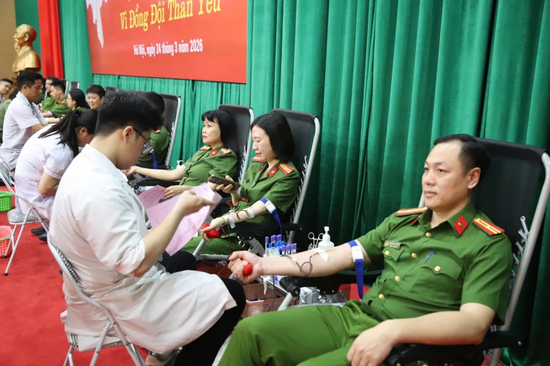 Lan tỏa thông điệp “mỗi giọt máu cho đi – một cuộc đời ở lại” Lan tỏa thông điệp “mỗi giọt máu cho đi – một cuộc đời ở lại”