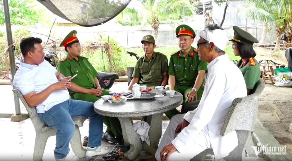 Làng Chăm trước ngày bầu cử Làng Chăm trước ngày bầu cử
