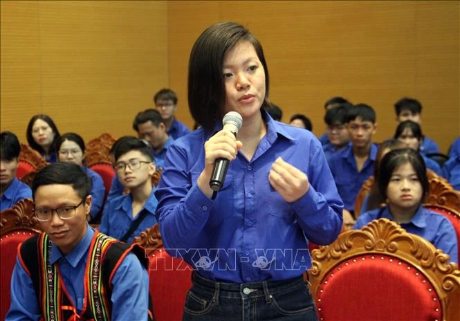 Lắng nghe ý kiến của tuổi trẻ về phát triển khoa học công nghệ, giáo dục Lắng nghe ý kiến của tuổi trẻ về phát triển khoa học công nghệ, giáo dục