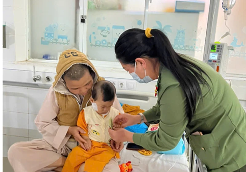 Lặng thầm phía sau những chiến công Lặng thầm phía sau những chiến công