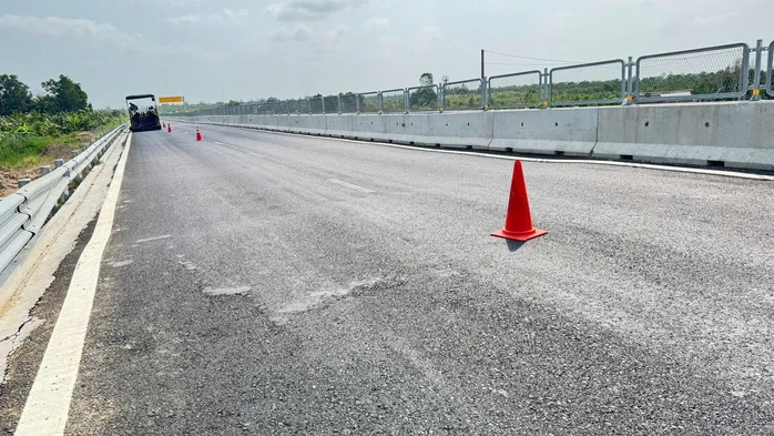 Lãnh đạo Ban QLDA Mỹ Thuận nói gì về việc tuyến cao tốc Cần Thơ – Cà Mau bị lún? Lãnh đạo Ban QLDA Mỹ Thuận nói gì về việc tuyến cao tốc Cần Thơ – Cà Mau bị lún?