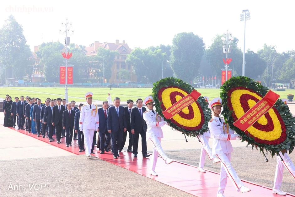 Lãnh đạo Đảng, Nhà nước dâng hương tưởng niệm Anh hùng liệt sĩ Lãnh đạo Đảng, Nhà nước dâng hương tưởng niệm Anh hùng liệt sĩ