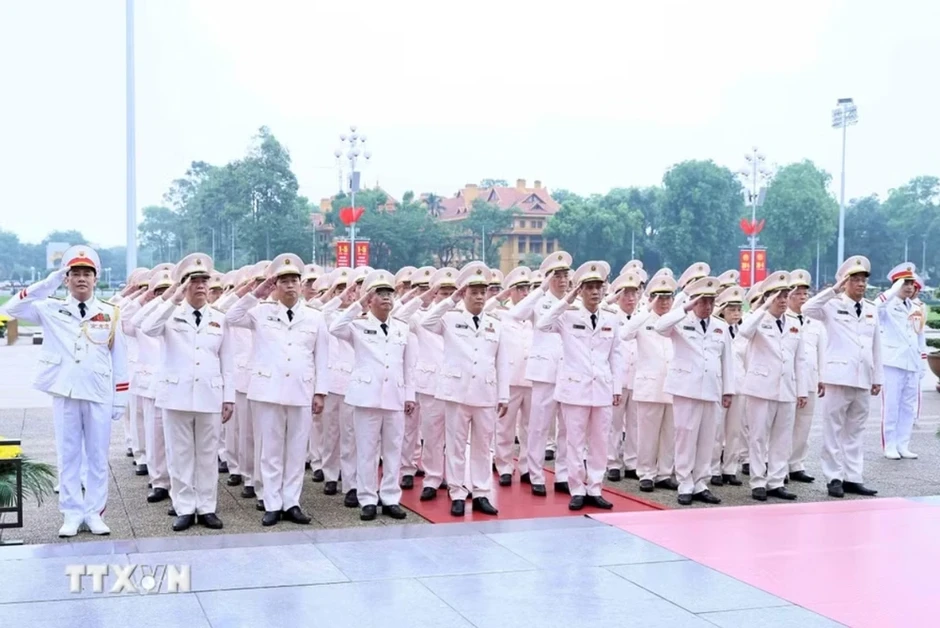 Lãnh đạo Đảng, Nhà nước vào Lăng viếng Chủ tịch Hồ Chí Minh dịp 30-4 Lãnh đạo Đảng, Nhà nước vào Lăng viếng Chủ tịch Hồ Chí Minh dịp 30-4