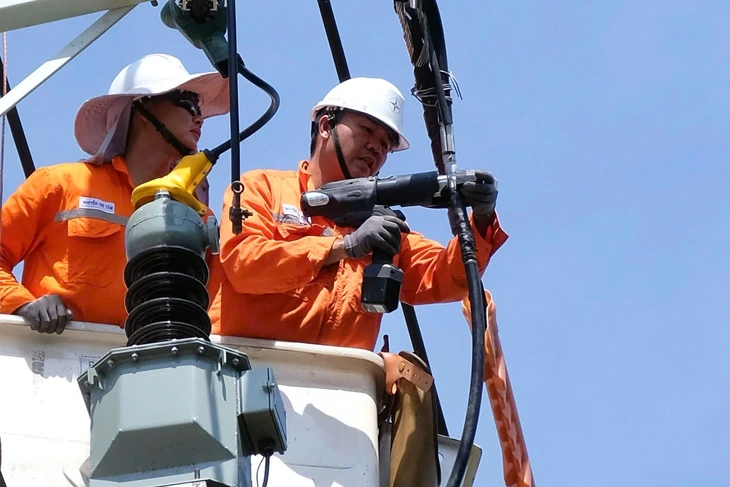 Lãnh đạo tỉnh Đồng Nai nhắc các đơn vị trực thuộc đóng tiền điện Lãnh đạo tỉnh Đồng Nai nhắc các đơn vị trực thuộc đóng tiền điện