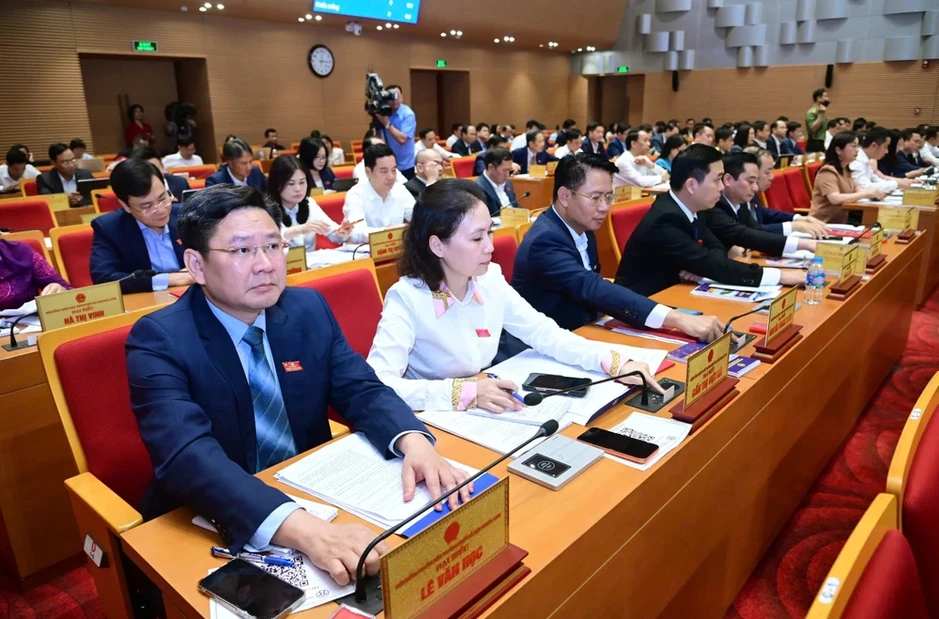 Lãnh đạo TP Hà Nội trả lời về lo ngại xây sân bay thứ 2 chiếm diện tích đất lớn Lãnh đạo TP Hà Nội trả lời về lo ngại xây sân bay thứ 2 chiếm diện tích đất lớn