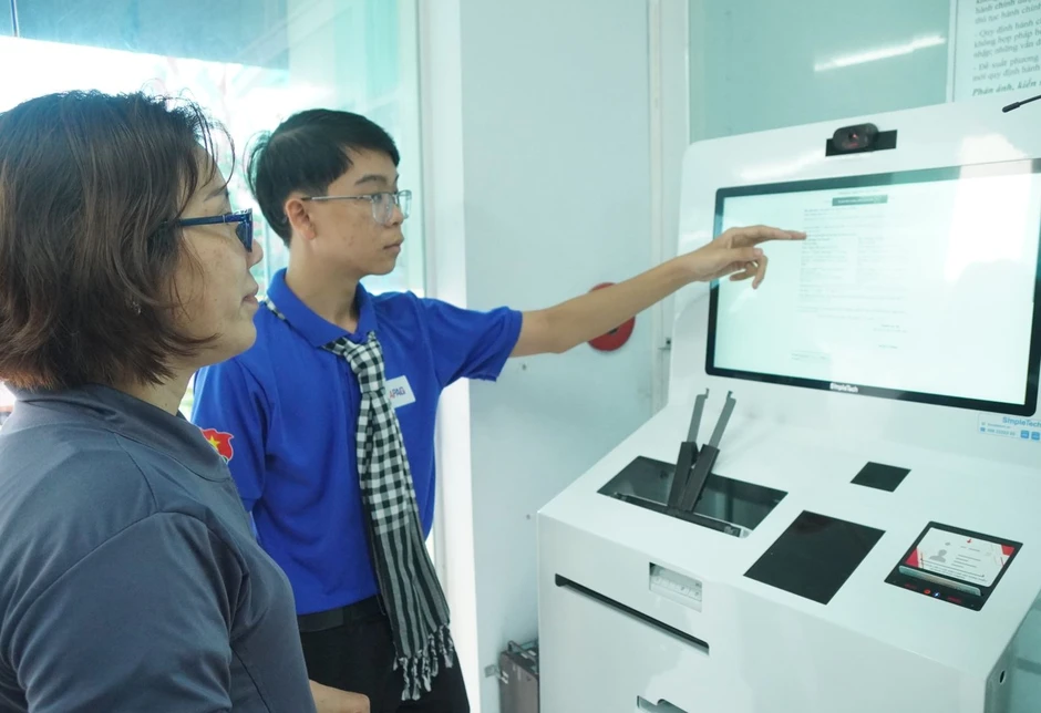 Lãnh đạo TP Hồ Chí Minh yêu cầu đổi mới tư duy quản lý, nâng cao hiệu lực bộ máy cơ sở Lãnh đạo TP Hồ Chí Minh yêu cầu đổi mới tư duy quản lý, nâng cao hiệu lực bộ máy cơ sở