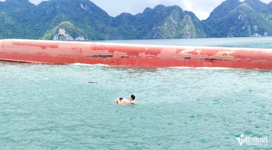 Lật tàu trên vùng biển Vân Đồn, hai anh em ruột mất tích Lật tàu trên vùng biển Vân Đồn, hai anh em ruột mất tích