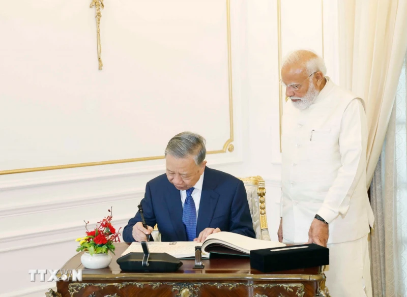 Lấy khoa học-công nghệ làm động lực cho giai đoạn phát triển mới của quan hệ Việt Nam-Ấn Độ Lấy khoa học-công nghệ làm động lực cho giai đoạn phát triển mới của quan hệ Việt Nam-Ấn Độ
