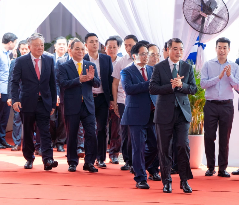 Lễ khởi công dự án tuyến đường sắt tốc độ cao Hà Nội-Quảng Ninh Lễ khởi công dự án tuyến đường sắt tốc độ cao Hà Nội-Quảng Ninh