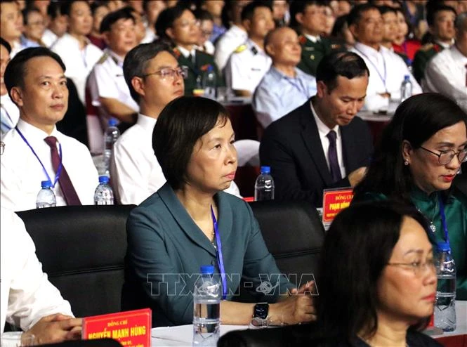 Lễ Kỷ niệm cấp quốc gia 300 năm ngày sinh Danh nhân văn hóa Lê Quý Đôn Lễ Kỷ niệm cấp quốc gia 300 năm ngày sinh Danh nhân văn hóa Lê Quý Đôn