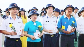 Lễ tưởng niệm đặc biệt trên biển Qui Thiện