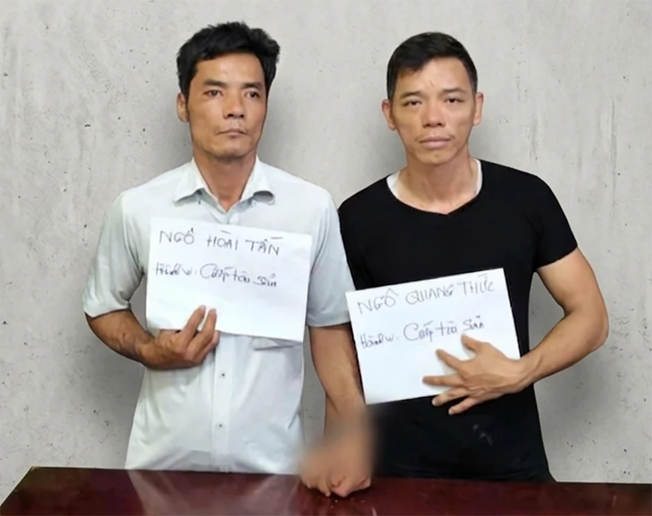 Lộ danh tính nhóm xông vào nhà dân ở TPHCM, đánh người, cướp tài sản để 'siết nợ'