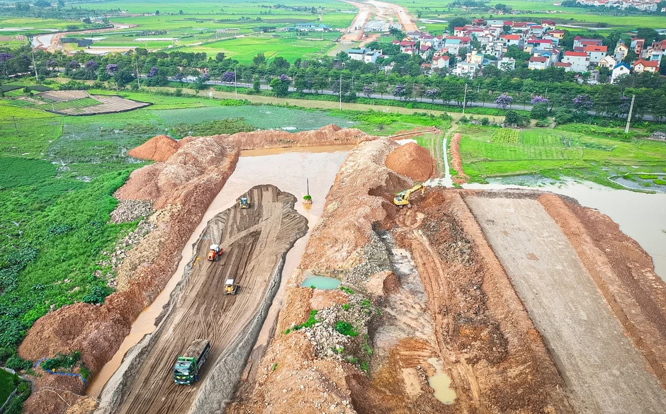 Lộ diện đường song hành Vành đai 4 qua Hà Nội với tiến độ vượt trội năm 2026 Lộ diện đường song hành Vành đai 4 qua Hà Nội với tiến độ vượt trội năm 2026