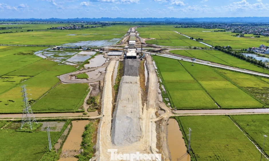 Lộ diện hình hài cao tốc hơn 9.100 tỷ đồng qua Ninh Bình Lộ diện hình hài cao tốc hơn 9.100 tỷ đồng qua Ninh Bình