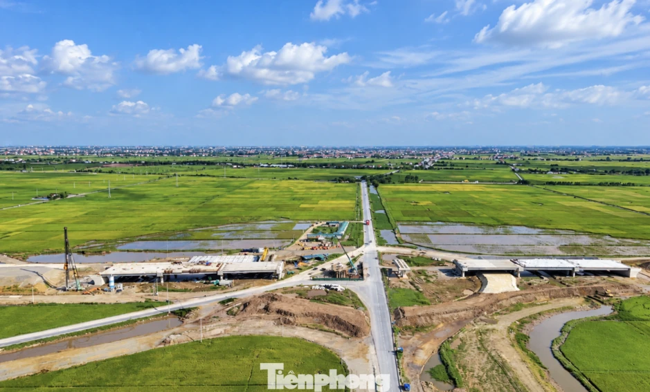 Lộ diện hình hài cao tốc hơn 9.100 tỷ đồng qua Ninh Bình Lộ diện hình hài cao tốc hơn 9.100 tỷ đồng qua Ninh Bình