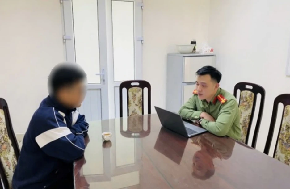 Loan tin 'xăng đã 34.000 đồng', bị phạt 7,5 triệu đồng