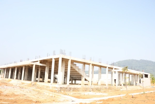 Loạt dự án tiền tỉ "đắp chiếu" ở Đà Nẵng: Xã gặp khó Loạt dự án tiền tỉ "đắp chiếu" ở Đà Nẵng: Xã gặp khó