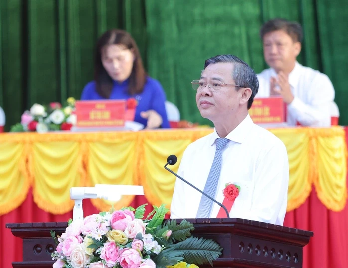 Lời nhắn nhủ xúc động của Chủ tịch UBND TP Cần Thơ tại lễ giao nhận quân Lời nhắn nhủ xúc động của Chủ tịch UBND TP Cần Thơ tại lễ giao nhận quân