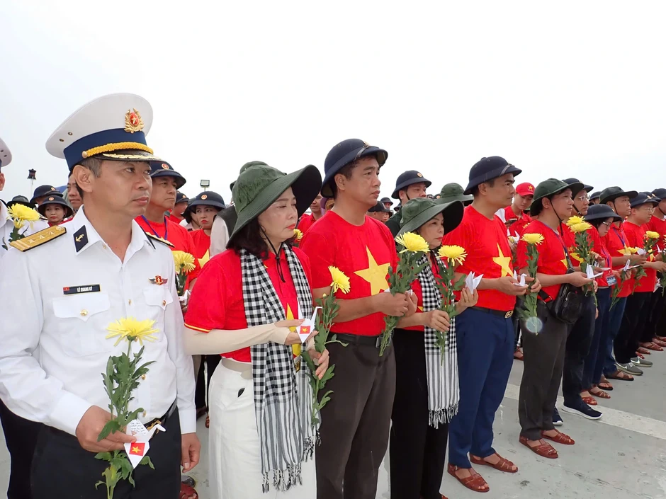 Lời thề giữa đảo Gạc Ma vang mãi suốt 38 năm qua Lời thề giữa đảo Gạc Ma vang mãi suốt 38 năm qua