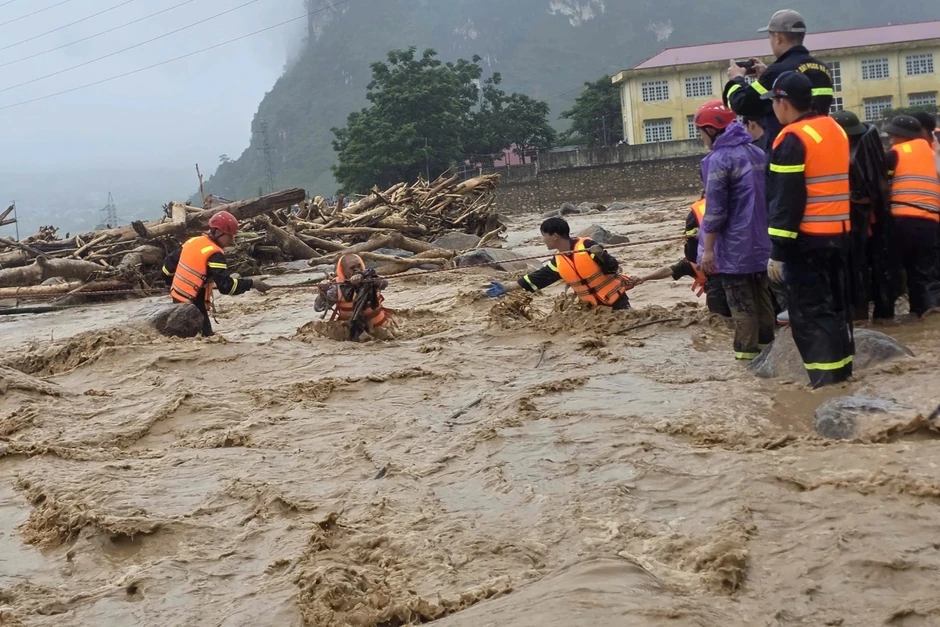 Lũ quét ở Lai Châu khiến 1 người tử vong, 4 người mất tích Lũ quét ở Lai Châu khiến 1 người tử vong, 4 người mất tích