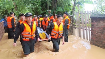 Lũ sông Bằng Giang lên nhanh, Cao Bằng sơ tán dân