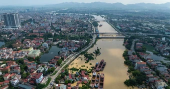 Lũ sông Thương ở Bắc Ninh vẫn trên báo động 3