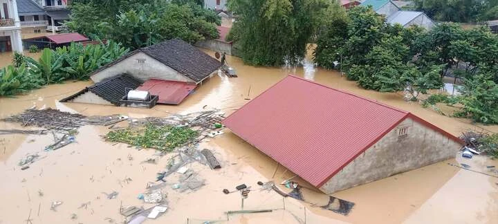Lũ vượt báo động 3, làm ngập hơn 3.600 ngôi nhà ở Lạng Sơn Lũ vượt báo động 3, làm ngập hơn 3.600 ngôi nhà ở Lạng Sơn