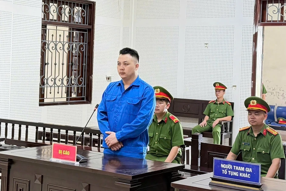 Lừa lấy ô tô của bạn đi cầm cố, rồi trộm lại để trả Lừa lấy ô tô của bạn đi cầm cố, rồi trộm lại để trả