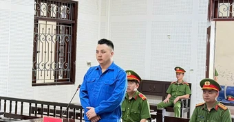 Lừa lấy ô tô của bạn đi cầm cố, rồi trộm lại để trả