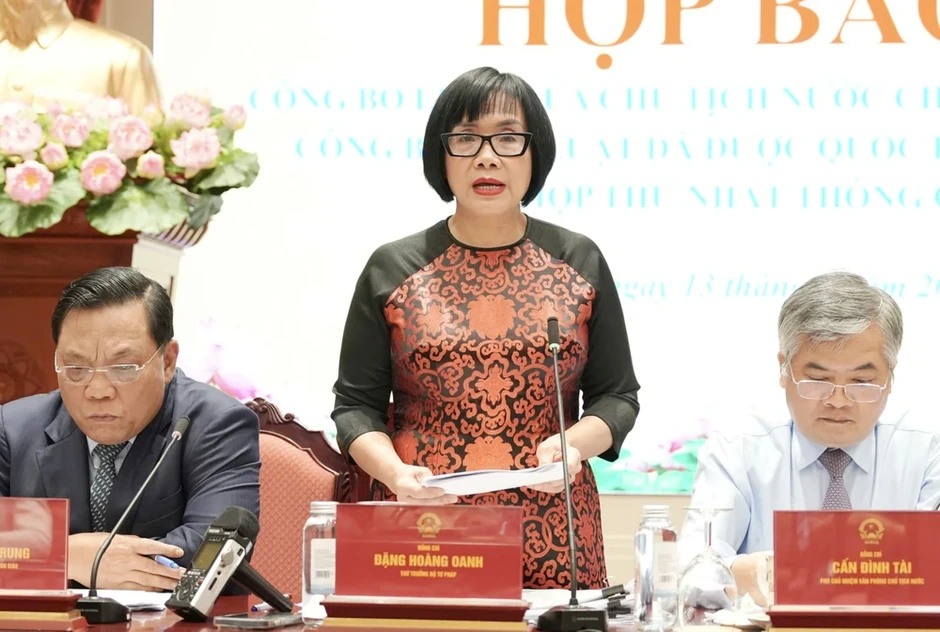 Luật Công chứng sửa đổi 2026: Thuận lợi hơn cho người dân và doanh nghiệp Luật Công chứng sửa đổi 2026: Thuận lợi hơn cho người dân và doanh nghiệp