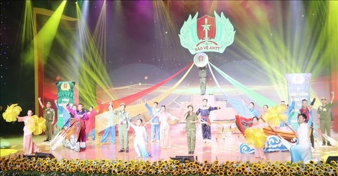 Lực lượng an ninh, trật tự ở cơ sở đã hỗ trợ tích cực bảo vệ an ninh quốc gia Lực lượng an ninh, trật tự ở cơ sở đã hỗ trợ tích cực bảo vệ an ninh quốc gia