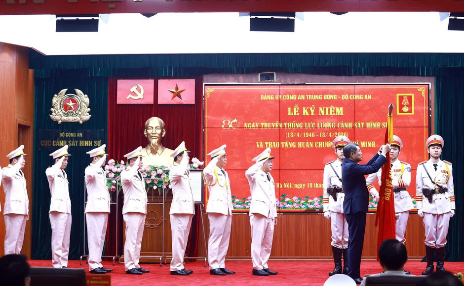 Lực lượng Cảnh sát Hình sự đón nhận nhiều danh hiệu, phần thưởng cao quý Lực lượng Cảnh sát Hình sự đón nhận nhiều danh hiệu, phần thưởng cao quý