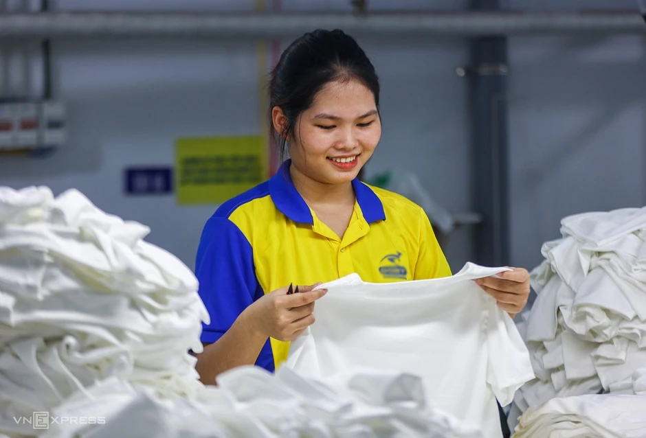 Lương tối thiểu vùng dự kiến tăng cao nhất 390.000 đồng Lương tối thiểu vùng dự kiến tăng cao nhất 390.000 đồng