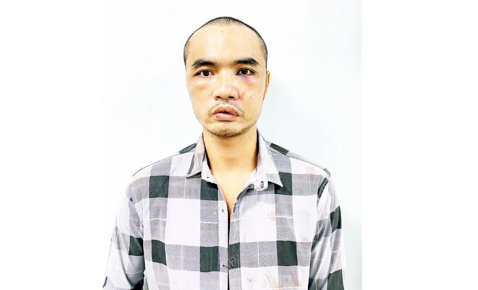 Lý lịch của đối tượng cầm dao chém nhiều ô tô ở Hà Nội Lý lịch của đối tượng cầm dao chém nhiều ô tô ở Hà Nội