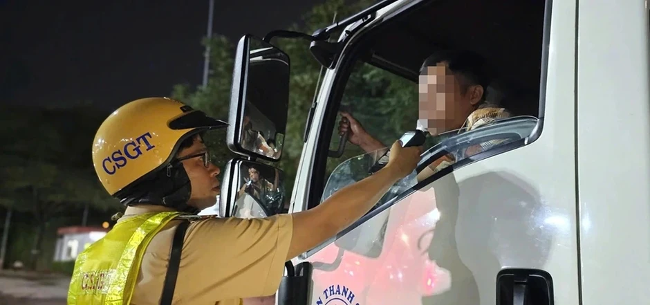 Ma túy hết đất sống: Nhân dân ủng hộ và phối hợp hết mình! Ma túy hết đất sống: Nhân dân ủng hộ và phối hợp hết mình!
