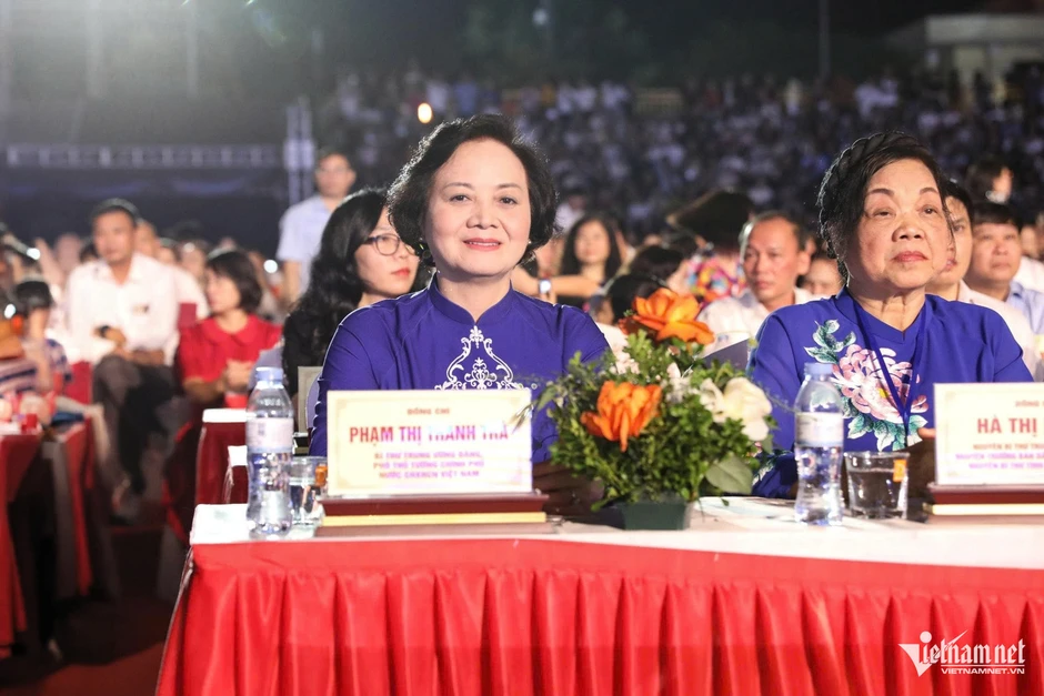 Mãn nhãn với 45 mô hình Trung thu trong đêm hội Thành Tuyên Mãn nhãn với 45 mô hình Trung thu trong đêm hội Thành Tuyên