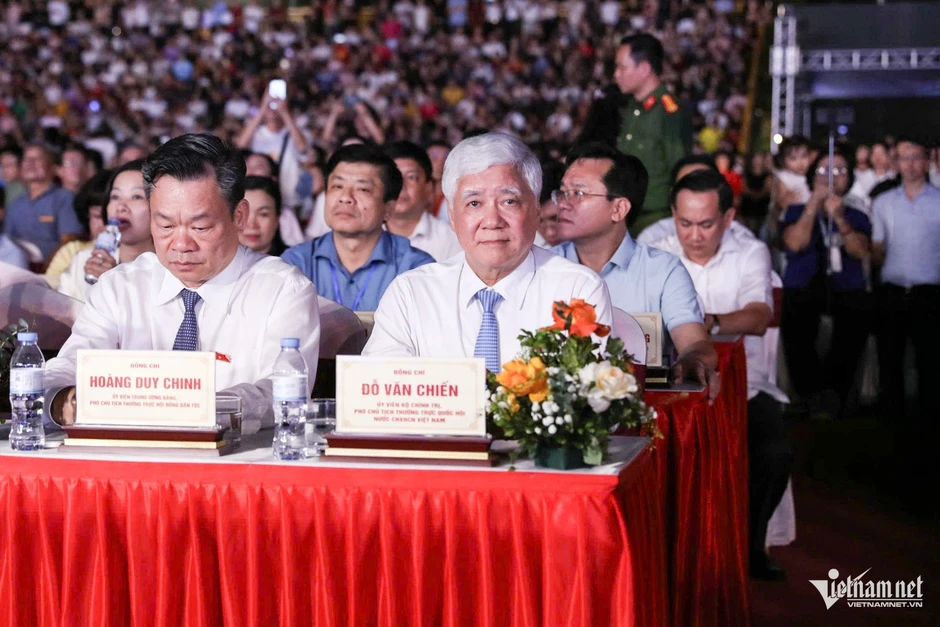 Mãn nhãn với 45 mô hình Trung thu trong đêm hội Thành Tuyên Mãn nhãn với 45 mô hình Trung thu trong đêm hội Thành Tuyên