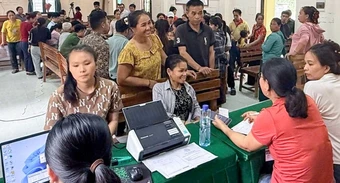 Mang “một cửa” lên bản biên giới: Có người gần 70 tuổi mới được khai sinh