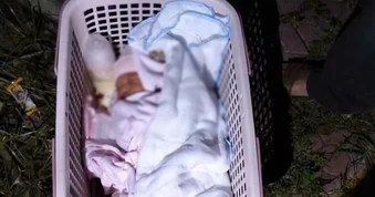 Mẹ bỏ rơi con sơ sinh vì "đã có 2 con và không có việc làm"
