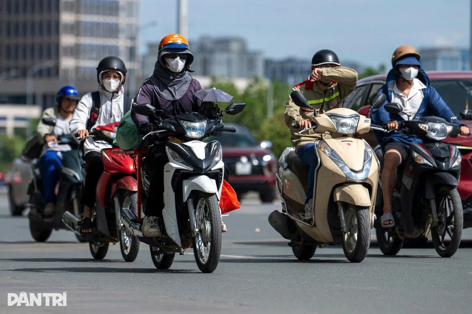 Miền Bắc chuyển nắng, Nam Bộ mưa to