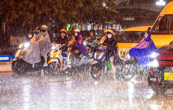 Miền Bắc đón mưa 3 ngày , nắng nóng tháng 6 lại tái diễn Miền Bắc đón mưa 3 ngày , nắng nóng tháng 6 lại tái diễn
