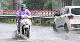 Miền Bắc đón "mưa vàng" giải nhiệt